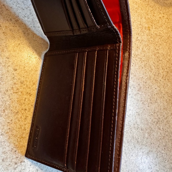 Coach men’s wallet, brown color, leather inside lightly used - Picture 6 of 6